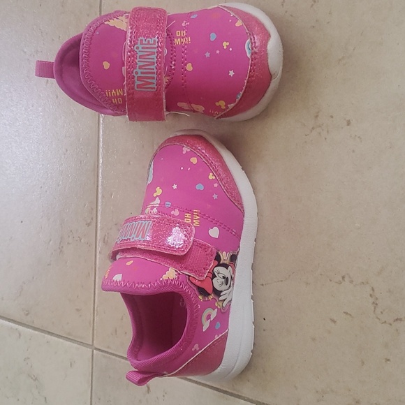 Lot of 4 Toddler girl's size 6 shoes - Picture 3 of 11